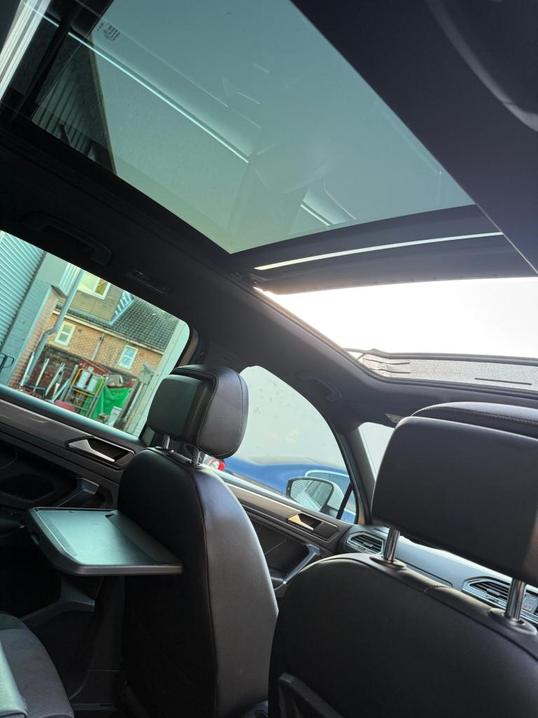 2018 Volkswagen Tiguan 2.0 TDi 190 4Motion R-Line 5dr DSG ESTATE DIESEL Automatic