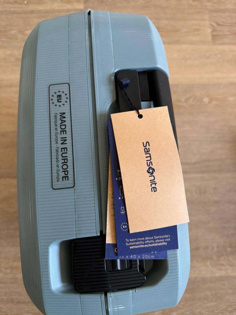 Samsonite cabin luggage (brand new)