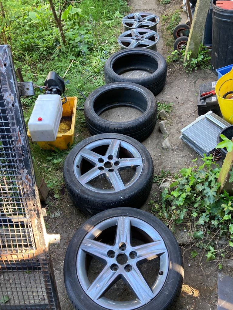 4 X Audi alloy wheels  