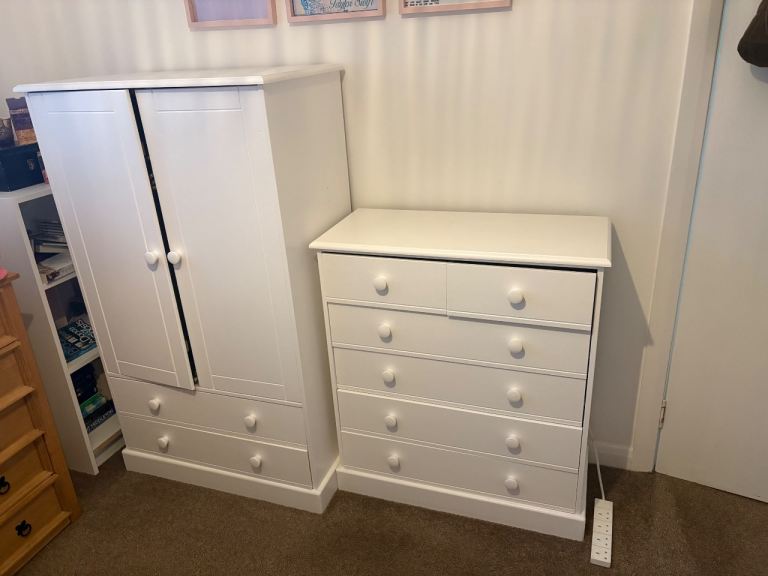 FREE WARDROBE AND DRAWERS COLLECTION IRVINE