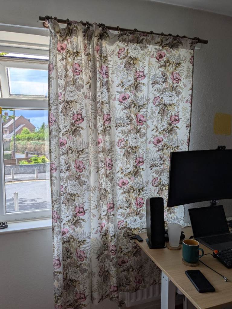 Pair of vintage floral English cottage curtains, 188cm tall, up to 2.1 m width