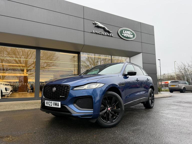  Jaguar F-Pace 2.0 D200 MHEV R-Dynamic Black SUV 5dr Diesel Auto AWD Euro 6 (s/s) (204 ps) Diesel...