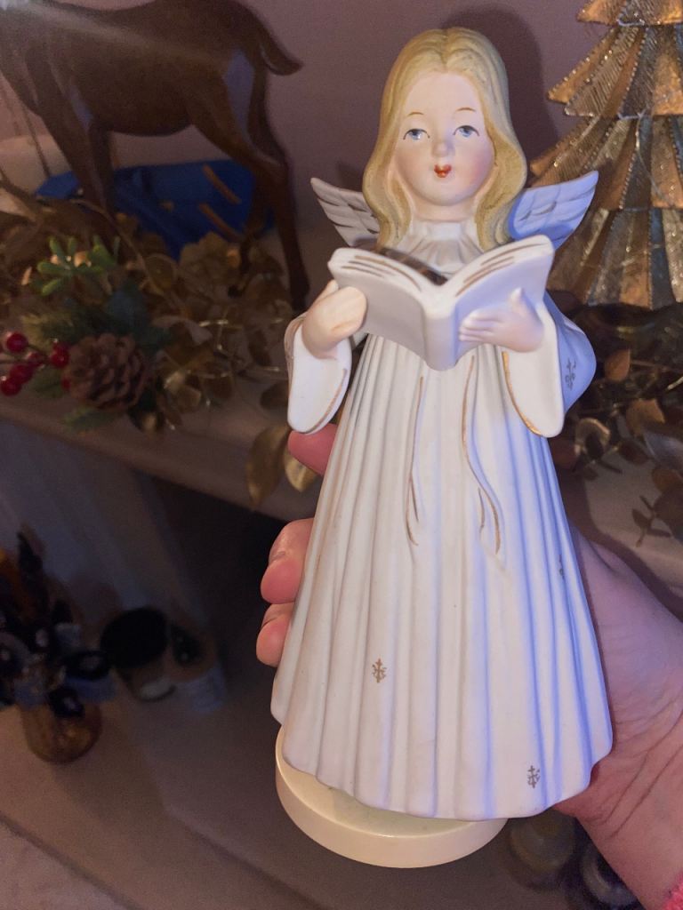 Vintage musical angel 