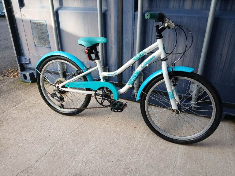 Apollo Oceana girls bike - 20 inch wheel
