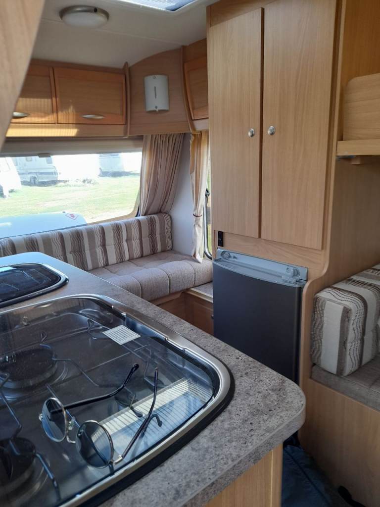 Eldis Xplore 4 Birth Caravan
