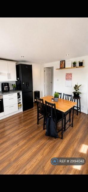 3 bedroom house in Meeson Road, London, E15 (3 bed) (#2994042)