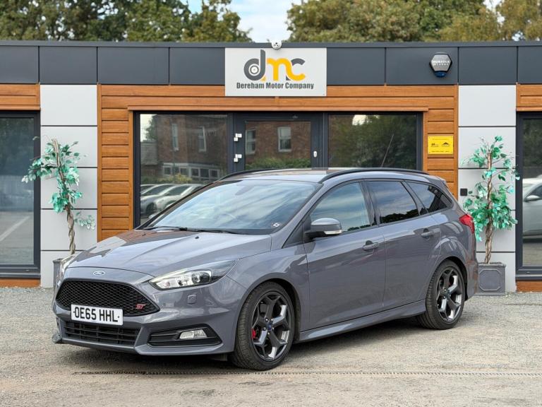 2015 Ford Focus 2.0 TDCi ST-3 Euro 6 (s/s) 5dr ESTATE Diesel Manual