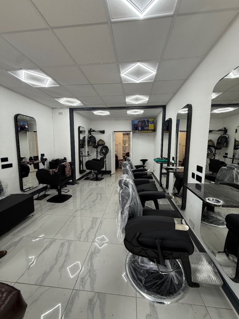 Shop Space Available To Rent Per Week on East London Highstreet
