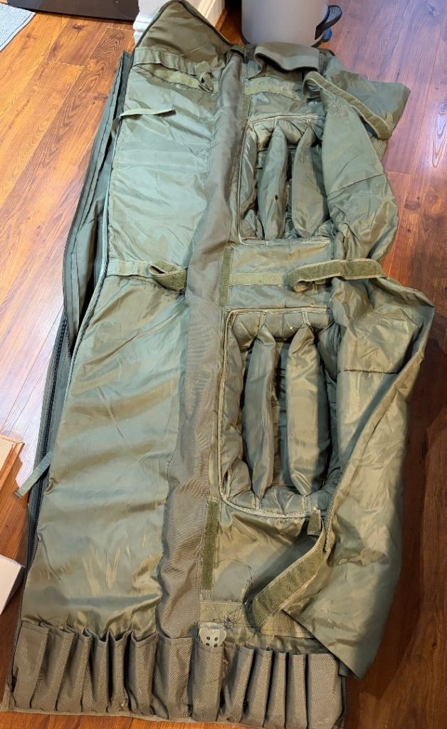 Carp fishing rod hold-all 