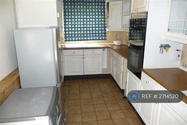 2 bedroom house in Kensington Road, Reading, RG30 (2 bed) (#2714520)