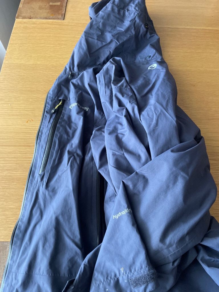 Mens Sprayway jacket Good used condition Size M