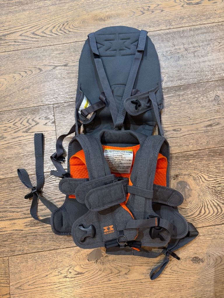 image for MiniMeis G4 Shoulder Carrier