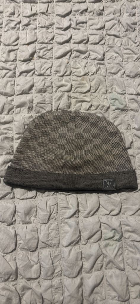 Louis vuitton grey beanie   