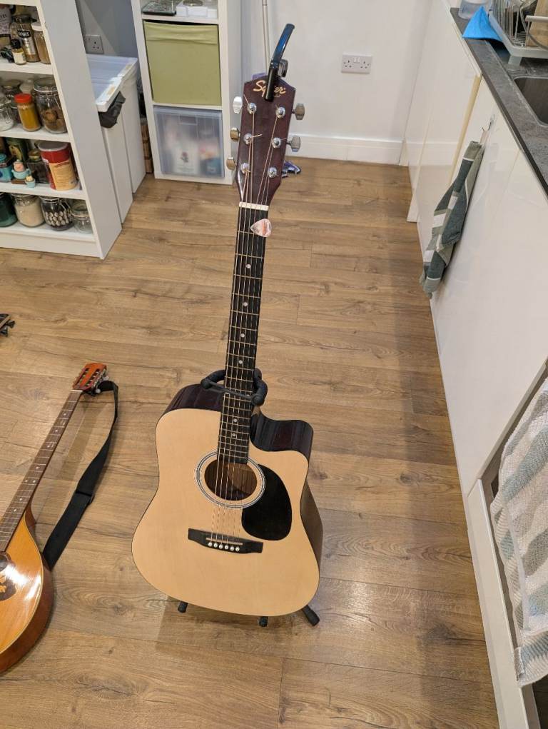 Fender Squier Acoustic Guitar with Stand – GOOD Condition
