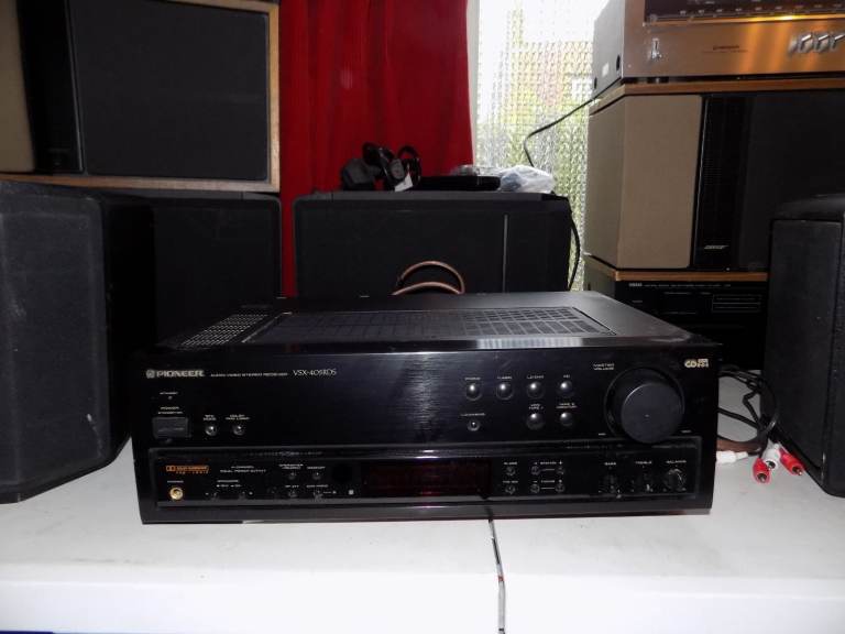 Pioneer VSX-405RDS Amplifier Receiver Vintage HiFi/ loads off power 