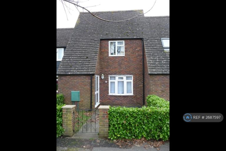 4 bedroom house in Winterbourne Road, Chichester, PO19 (4 bed) (#2687597)
