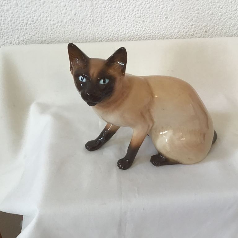 Large Sylvac Siamese cat figurine no. 5107 mid century made in England