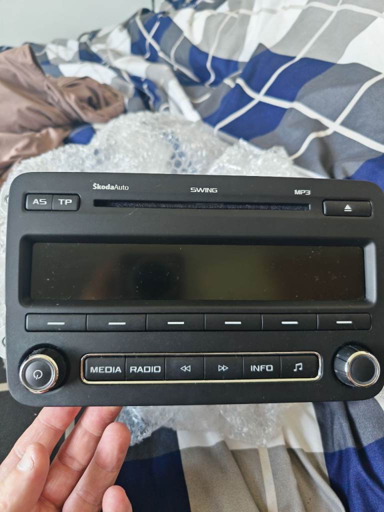 Skoda car stereo Delphi Gro-33