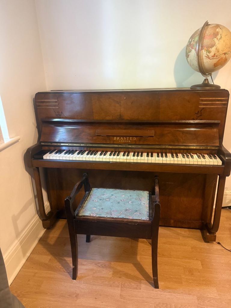 FREE PIANO IF U CAN PICKUP
