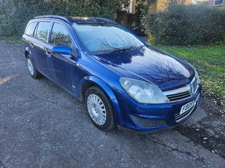 2009 VAUXHALL ASTRA 1.7 CDTI ESTATE, LONG MOT, £35/TAX, 45+MPG,NICE DRIVE AND CONDITION 