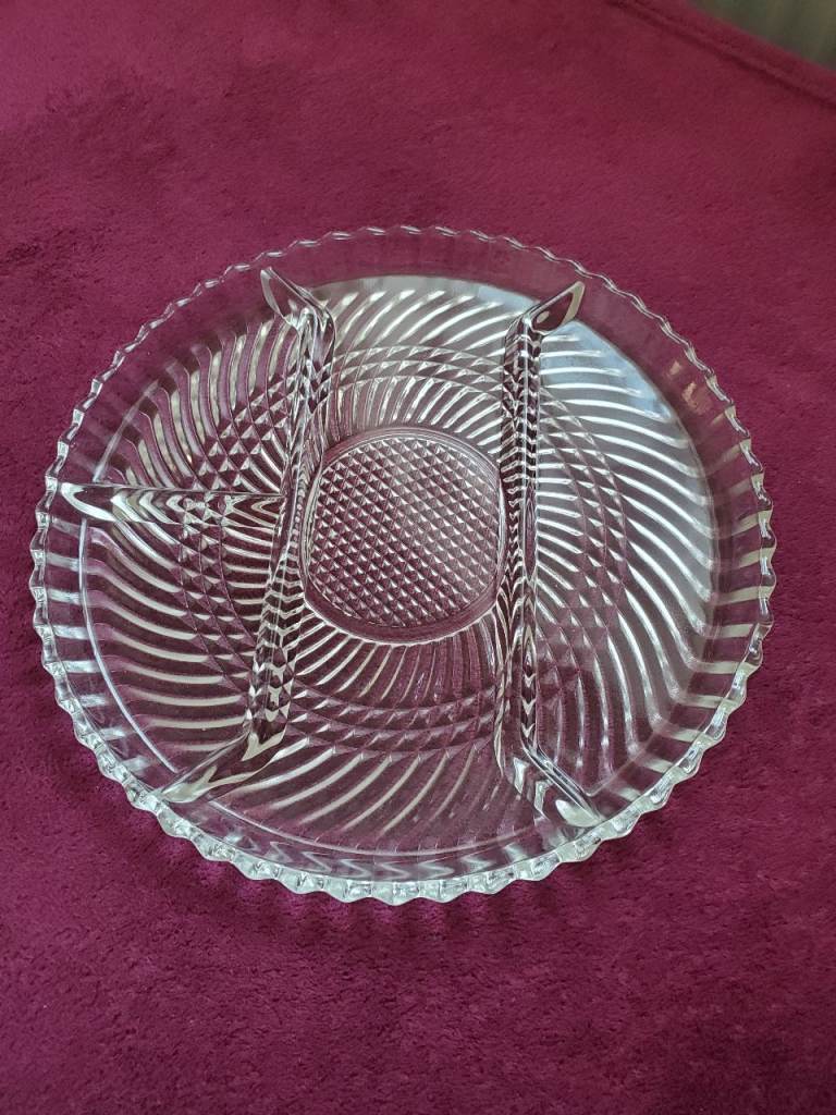 1950s Vintage Diamond Swirl Divided Platter Clear Plate Glass Divided Serving Dish – 4 Section   10"