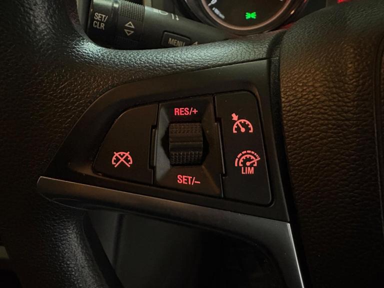 2014 Vauxhall Astra 1.4i 16V Design 5dr HATCHBACK PETROL Manual