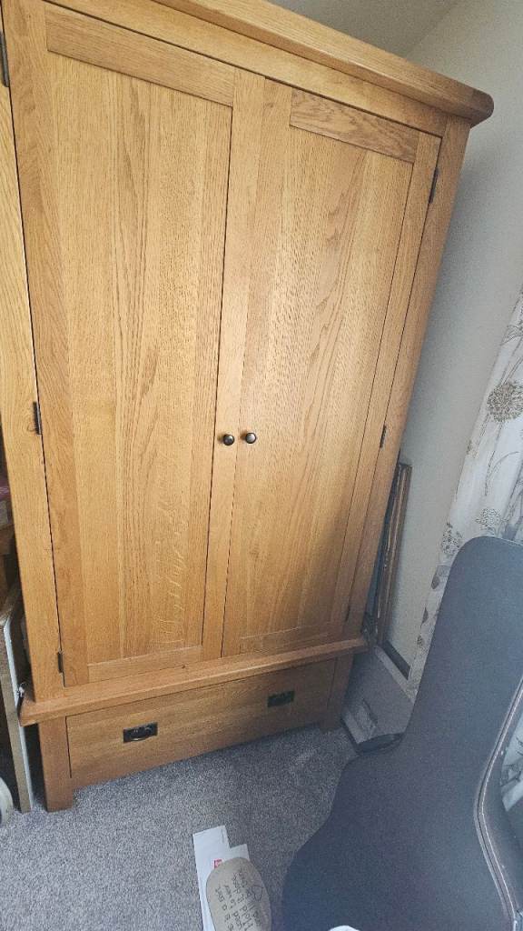 Large Solid Oak 2-Door Wardrobe with Bottom Drawer