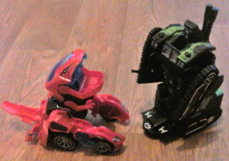 TANK WARRIOR & DEFOAM DINOSAUR