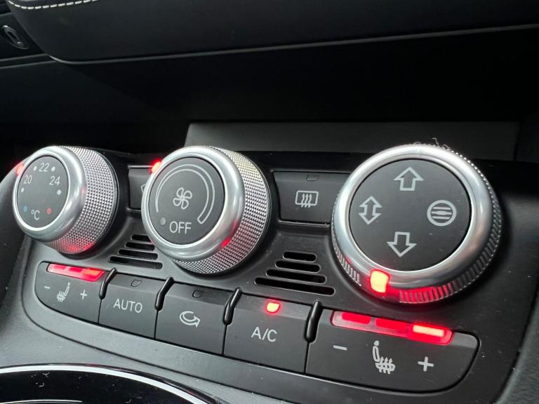 2015 Audi R8 5.2 FSI V10 Quattro 2dr S Tronic CONVERTIBLE PETROL Automatic