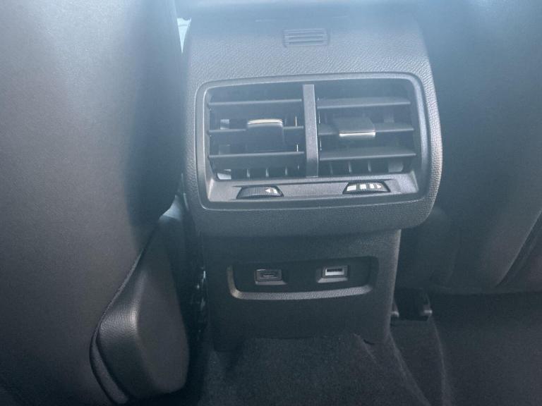 2025 Citroen e-C4 50kWh MAX Hatchback 5dr Electric Auto (7.4kW Charger) (136 ps) HATCHBACK Electr...