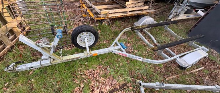 Indespension bunk jet ski boat trailer trolley