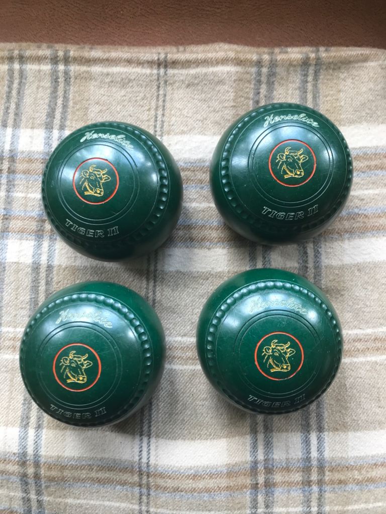 Henselite Tiger II 4H WB15 green with “COWS HEAD” motif.     (SORRY NOW SOLD)