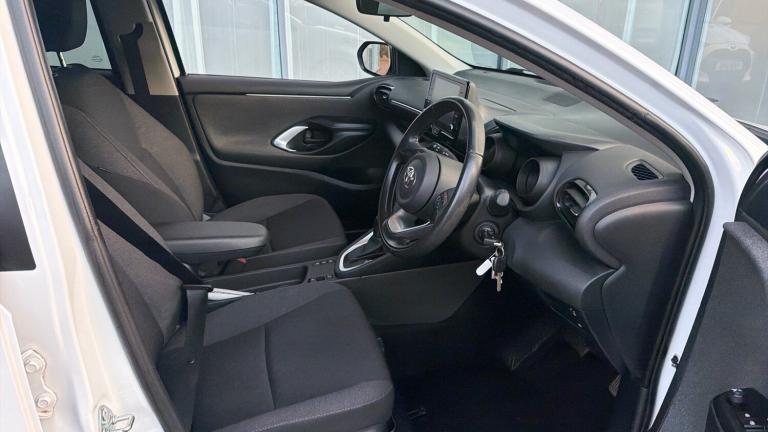 2021 Toyota Yaris 1.5 Hybrid Design 5dr CVT Hybrid Hatchback Hatchback Hybrid Automatic