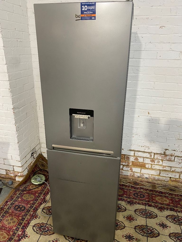 🚚Beko Grey Water Dispenser Fridge Freezer
