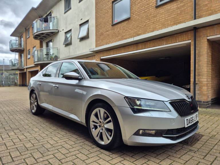 Skoda, SUPERB, Hatchback, 2016, Manual, 1968 (cc), 5 doors