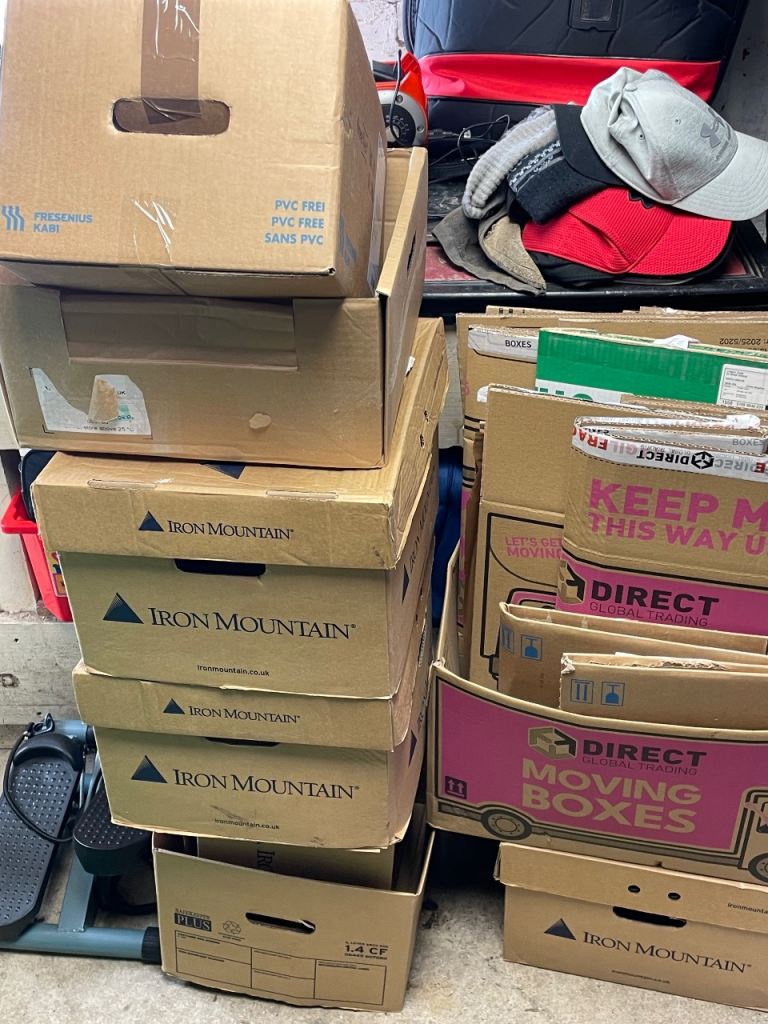 Storage boxes 