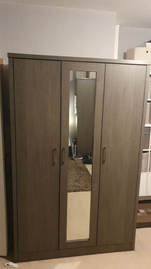 Lovely Wardrobe Great Condition