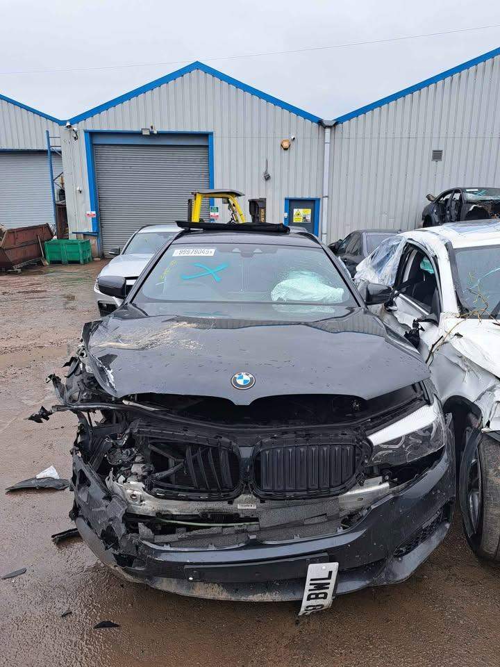 BMW 520I MSPORT PRE LCI G31 G30 BREAKING PARTS LIGHT DOOR MIRROR STEERING HEAD UNIT TAILGATE