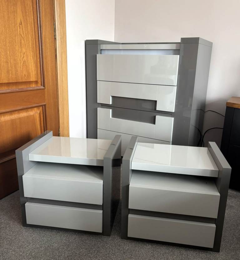 Bedroom Furniture Set - Beautiful Modern High Gloss, High Quality