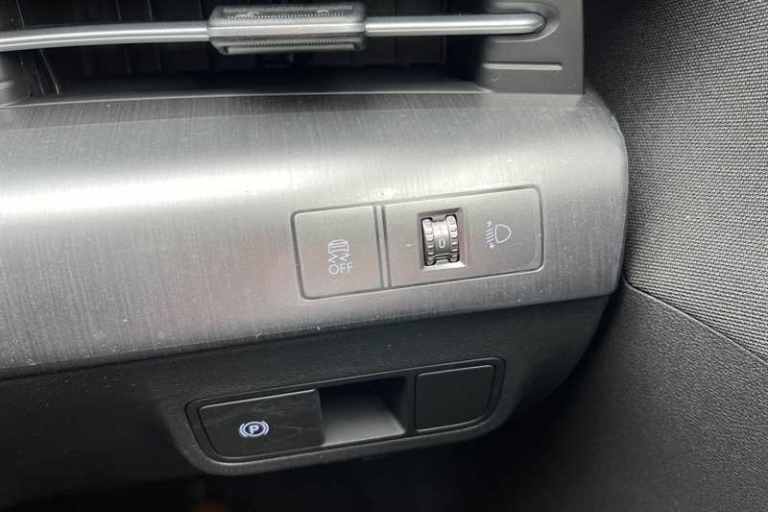 2024 Hyundai KONA 48.4kWh Advance SUV 5dr Electric Auto (156 ps) SUV Electric Automatic