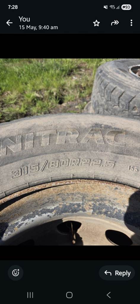 Lorry wheels 