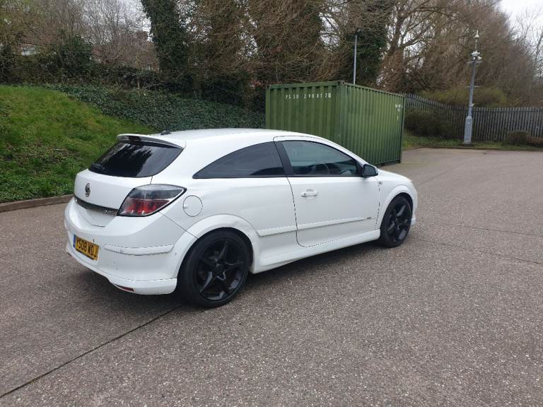 ** QUICK SALE NEEDED ** £1150 ONO 