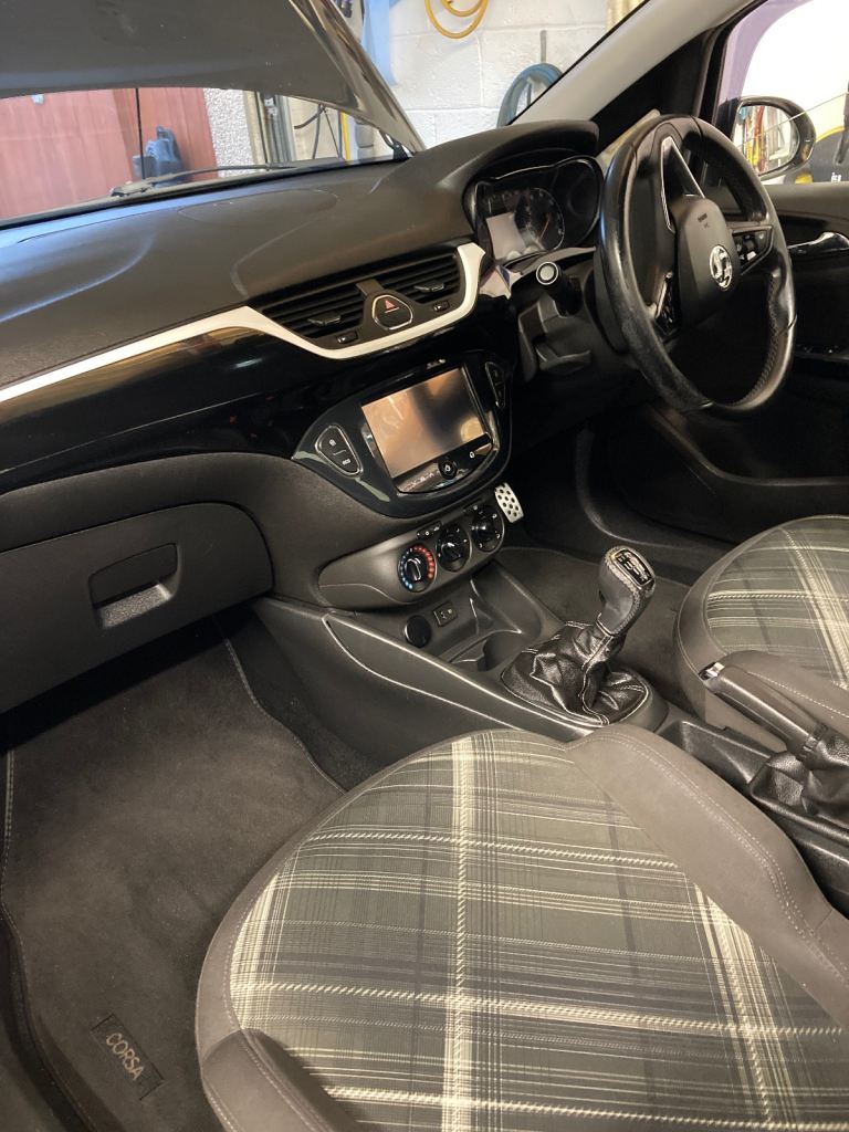 Vauxhall Corsa 2015.Limited Edition.(NEW SHAPE). £1995 OVNO