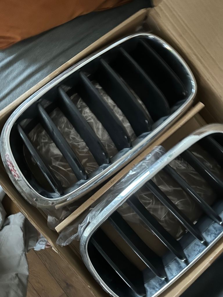 Car Front Bumper Grilles Kidney Racing Grill For BMW  Chrome Double Slat Grille (Color : Chrome)