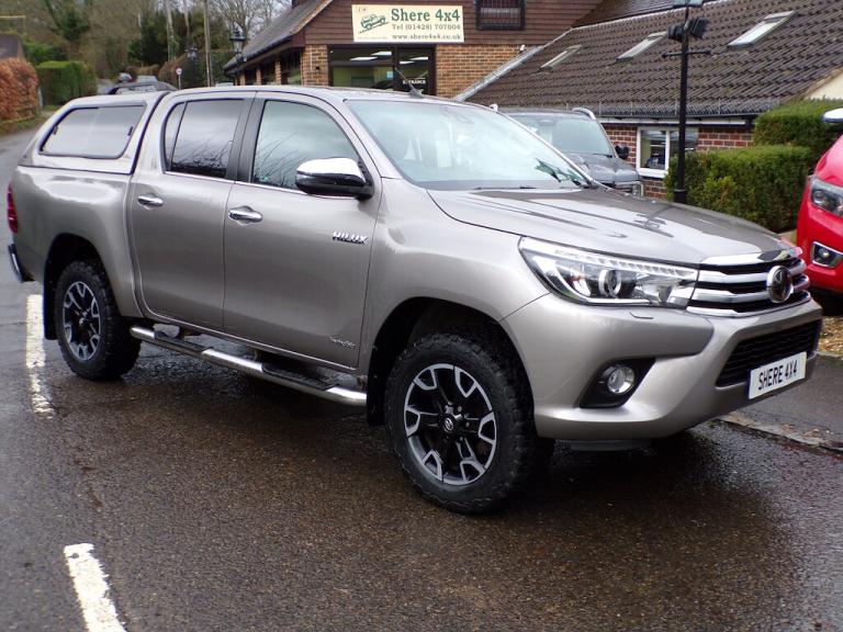 2020 Toyota Hilux 2.4 D-4D Invincible Pickup Double Cab 4dr Manual-1 Owner-Sat/nav-Camera-Lea Pic...