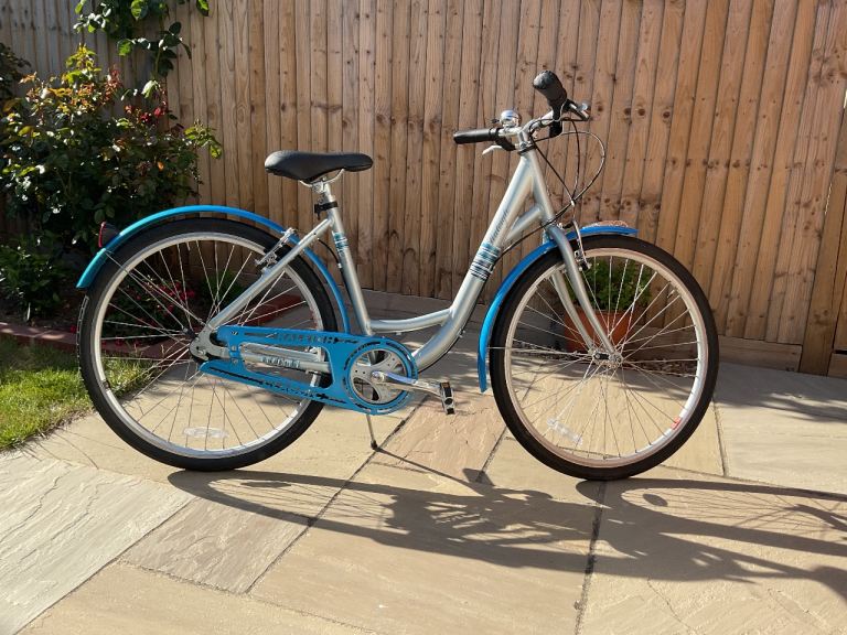 Raleigh Caprice Ladies/ Girls Bicycle 