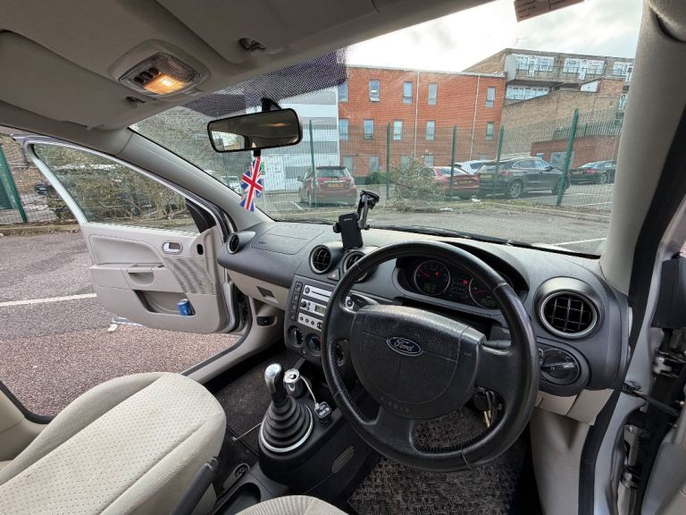 Ford, FIESTA, Hatchback, 2004, Manual, 1388 (cc), 5 doors