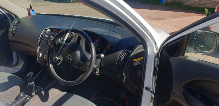 Kia, CEED, Hatchback, 2010, Manual, 1591 (cc), 5 doors