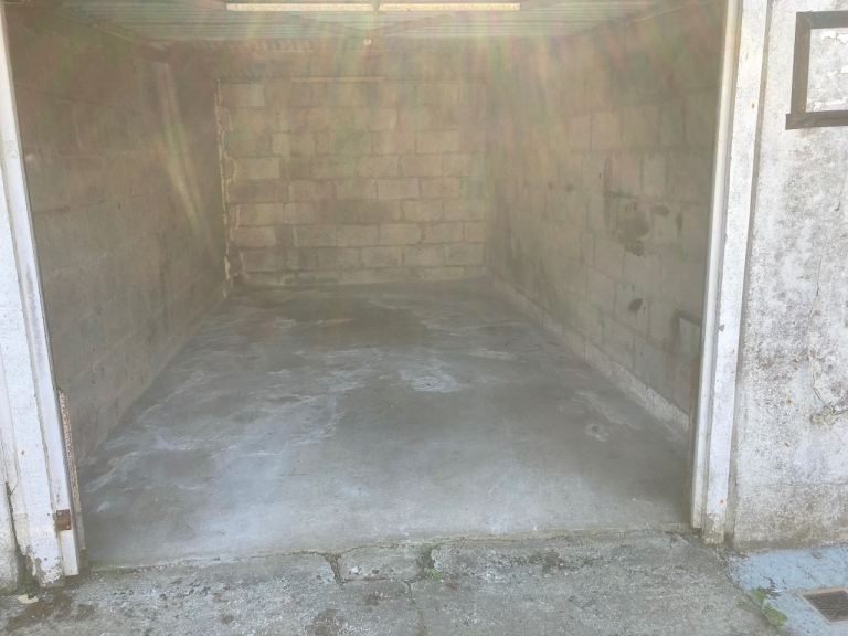 Garage ready to let Long Rock near Penzance 