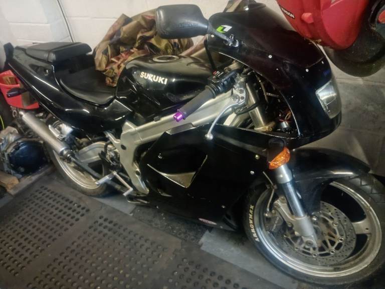 Suzuki RG 125 gamma import